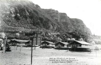 CPSM FRANCE 74 " Le Pas de l'Echelle, Centre de la SNCF La Pommière et le Mont Salève"