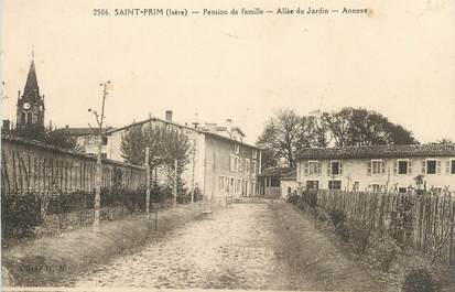 CPA FRANCE 38 " St Prim, Pension de famille, allée du jardin"