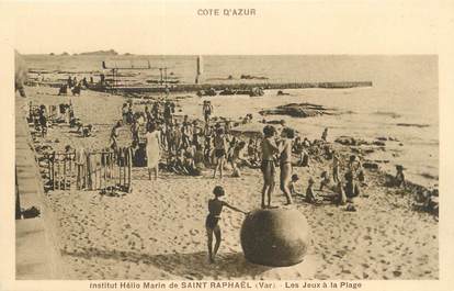 CPA FRANCE 83 " St Raphaël, Institut Hélio Marin, Les jeux à la plage"