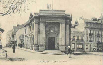 CPA FRANCE 83 " St Raphaël , Hôtel des Postes"