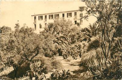 CPA FRANCE 83 "Grimaud, Le parc de l'Hôtel Beausoleil'