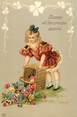 Enfant CPA  ENFANT / Petite fille renversant un panier de fleurs