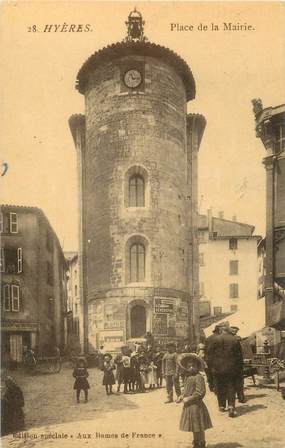 CPA FRANCE 83 " Hyères, Place de la Mairie"