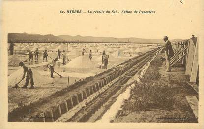 CPA FRANCE 83 "Hyères , La récolte du sel aux Salins des Pesquiers"