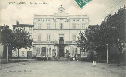 CPA FRANCE 83 " Vidauban, L'Hôtel de Ville"