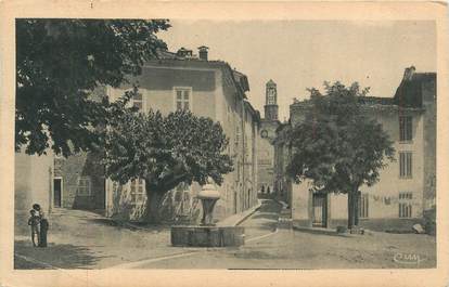 CPA FRANCE 83 " Les Arcs sur Argens, Place Guillaume Olivier"