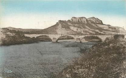 CPA FRANCE 83 " Roquebrune sur Argens, Le rocher et le Pont sur l'Argens"