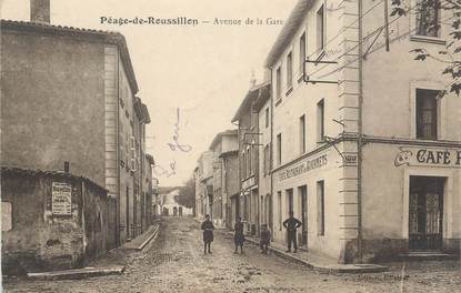 CPA FRANCE 38 "Le Péage de Roussillon, Avenue de la Gare"