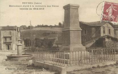 CPA FRANCE 38 "Roybon, Le monument aux morts"