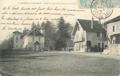 CPA FRANCE 38 "St Geoire en Valdaine, Place de la Bascule et Route de Voiron"