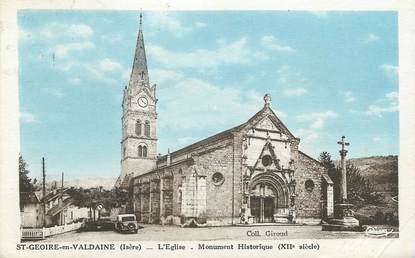 CPA FRANCE 38 "St Geoire en Valdaine, L'église "