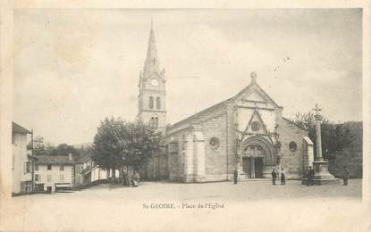 CPA FRANCE 38 "St Geoire en Valdaine, Place de l'église"