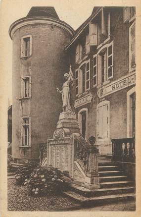 CPA FRANCE 38 "St Geoire en Valdaine, Hôtel de ville, le monument aux morts"