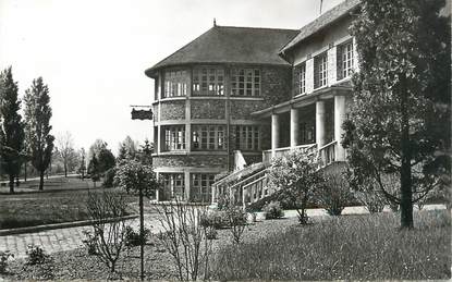 CPSM FRANCE 80 "Montdidier, Colonie de vacances de la SNCF"