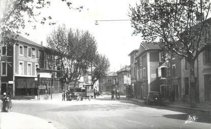 CPSM FRANCE 84 " Sorgues, Carrefour de la Route Nationale"