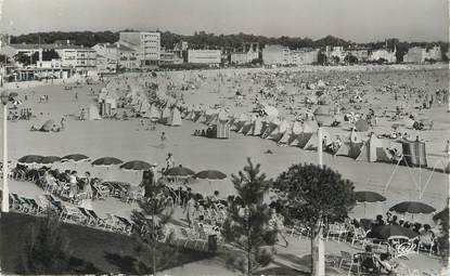 CPSM FRANCE 17 " Royan, La plage vue du front de mer"