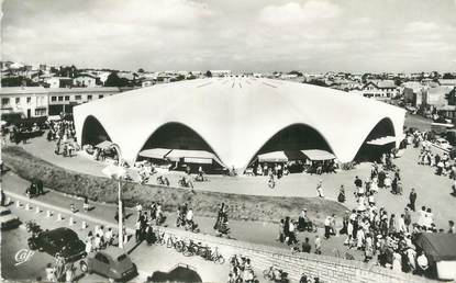 CPSM FRANCE 17 " Royan, Le marché couvert"