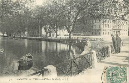 CPA FRANCE 74 "Annecy, L'Hôtel de Ville et le Musée"