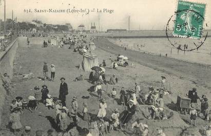 CPA FRANCE 44 " St Nazaire, La plage"