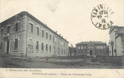 CPA FRANCE 38 "Viriville, Place de l'Hôtel de Ville"