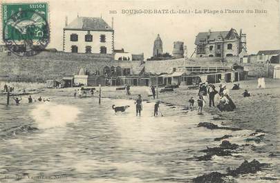 CPA FRANCE 44 " Bourg de Batz, La Plage à l'heure du bain"