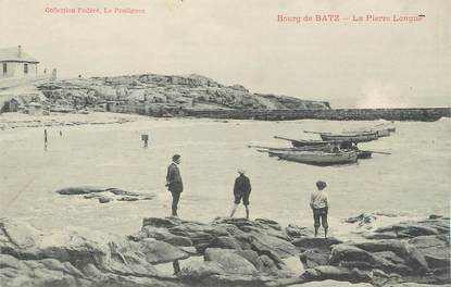 CPA FRANCE 44 " Bourg de Batz, La Pierre Longue"