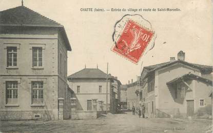 CPA FRANCE 38 " Chatte, Entrée du village et route de St Marcellin'