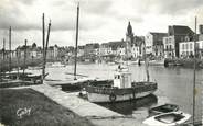 44 Loire Atlantique CPSM FRANCE 44 " Le Croisic, Quai du Port Siguet"