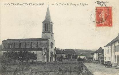 CPA FRANCE 71 "Saint Maurice les Chateauneuf, le centre du bourg et l'Eglise"