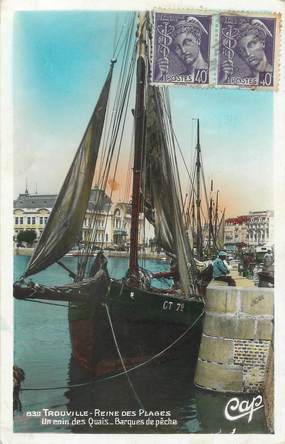 CPSM FRANCE 14 "Trouville, Un coin des quais, barques de pêche"