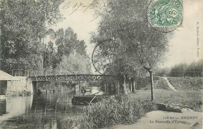 CPA FRANCE 91 " Brunoy, La passerelle d'Epinay"