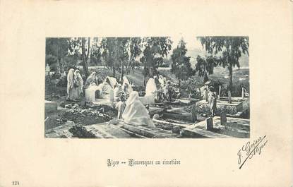 CPA ALGERIE "Alger, Mauresques au cimetière" / GEISER