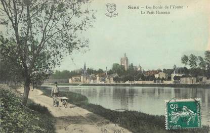 CPA FRANCE 89 " Sens, Les bords de l'Yonne, Le petit hameau"