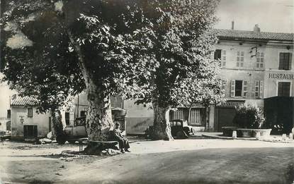 CPA FRANCE 83 " St Zacharie, Place St Roch"