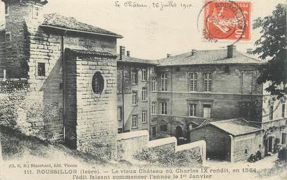 CPA FRANCE 38 " Roussillon, Le vieux château "