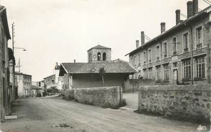 CPSM FRANCE 63 " Isserteaux, Groupe scolaire"