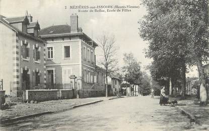 CPA FRANCE 87 "Mezières sur Issoire, Route de Bellac, Ecoles de filles"