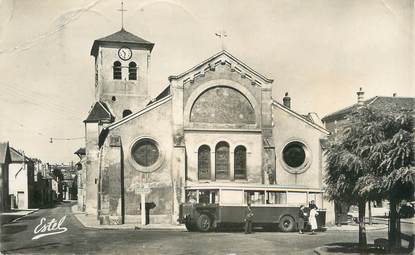 CPSM FRANCE 94 "Fresnes, L'église St Eloi" / BUS