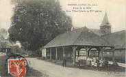 76 Seine Maritime CPA FRANCE 76 "Mesnil - Raoul, Place de la Halle et le gros tilleul"