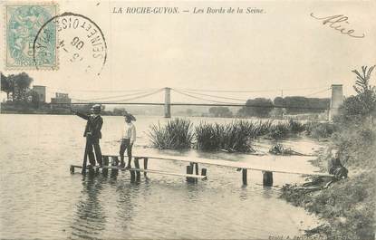 CPA FRANCE 95 "La Roche Guyon, Les bords de la Seine"