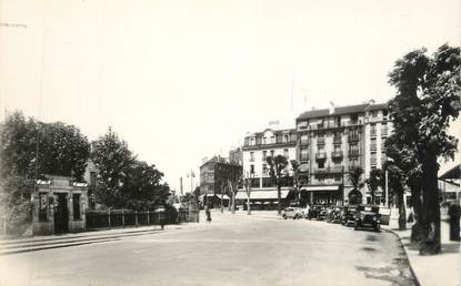 CPSM FRANCE 95 "Argenteuil, La Place de la Gare"