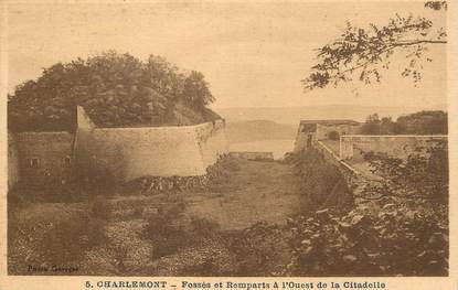 CPA FRANCE 08 "Givet, Charlemont, Fossés et remparts à l'Ouest de la citadelle"