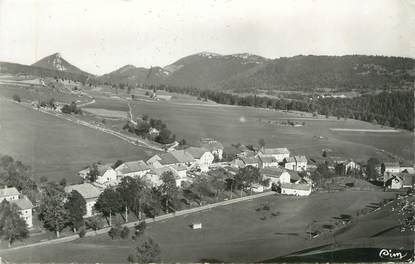 CPSM FRANCE 25 " Jougne, Le haut du village, le Mont Suchet"