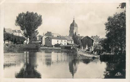 CPSM FRANCE 25 " Pontarlier, Au bord du Doubs"