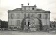 CPSM FRANCE 60 "Montataire, L'Hôtel de Ville et le monument aux morts"