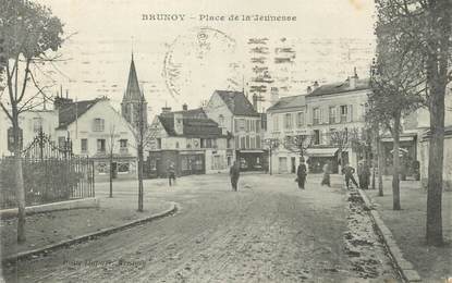 CPA FRANCE 91 "Brunoy, Place de la Jeunesse"