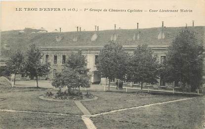 CPA FRANCE 78 "Marly le Roi, le Trou d'Enfer, cour Lieutenant Watrin"