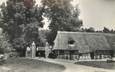 CPSM FRANCE 27 " Montfort sur Risle, Entrée du Château de la Motte"
