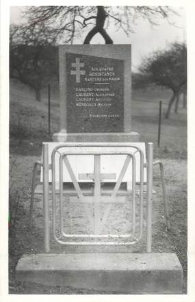 CPSM FRANCE 27 " Neaufles st Martin, Le monument aux morts"