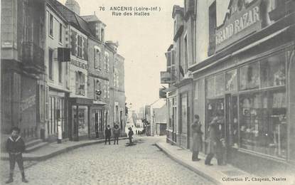 CPA FRANCE 44 "Ancenis, Rue des Halles"